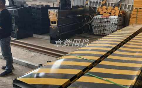 金屬圍擋如何防止惡意破壞和亂涂亂畫(huà)？