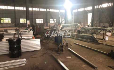 金屬圍擋在環(huán)保和節(jié)能方面的效果如何評估和比較？