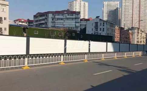 金屬圍擋的質(zhì)量保證措施是什么？