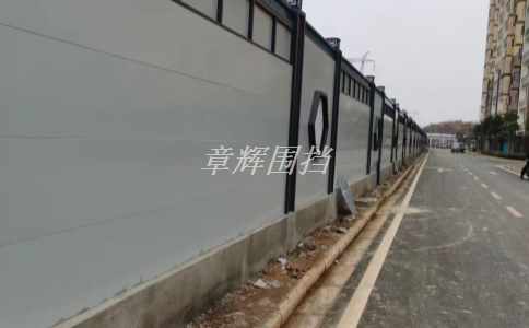 金屬圍擋在道路和交通建設(shè)中的作用是什么？